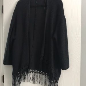 Fringe black sweater *FREE BRACELET WITH PURCHASE*